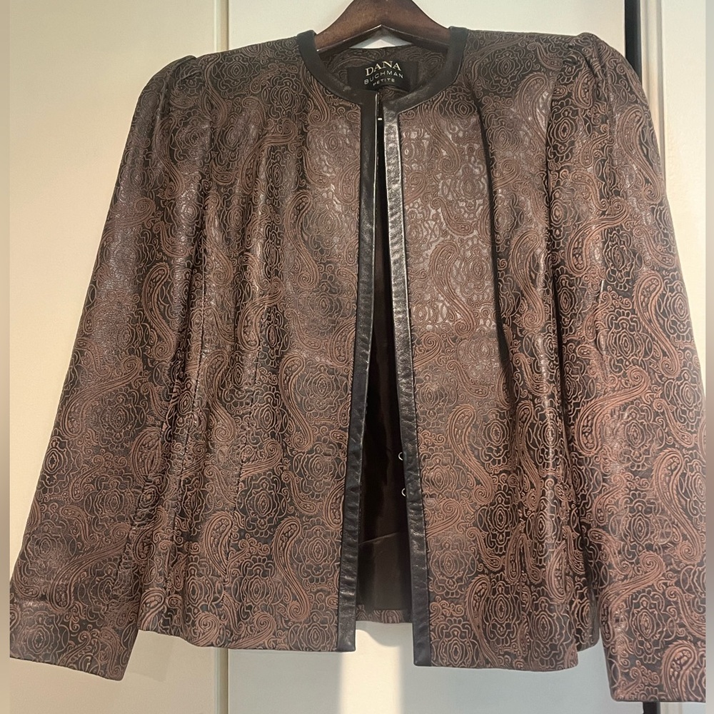 Dana Buchman Petite Leather Jacket SIZE 8 Brown Engraved Detailed